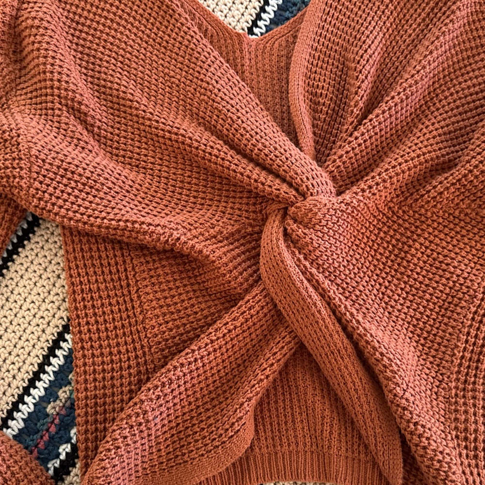 Moon & Madison Terracotta Knit Accessory - Picture 4 of 4